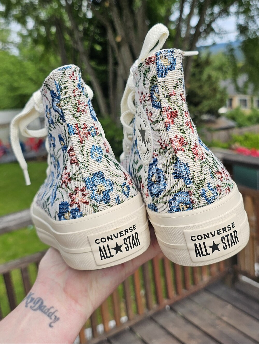 Converse Chuck Taylor All Star Lift Platform Floral Tapestry High-Top Sneakers - Picture 6 of 11